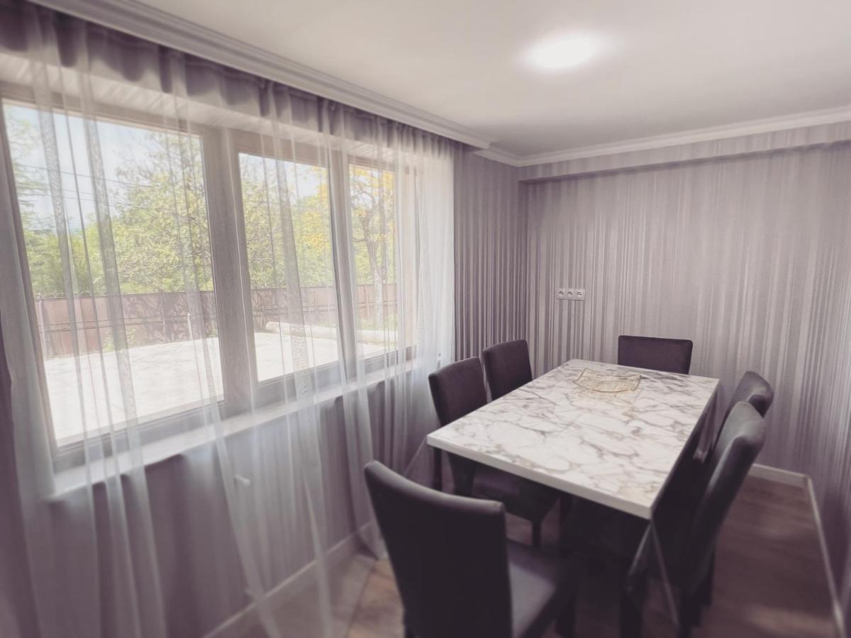 Gardenia Lejlighed Tsqaltubo Eksteriør billede